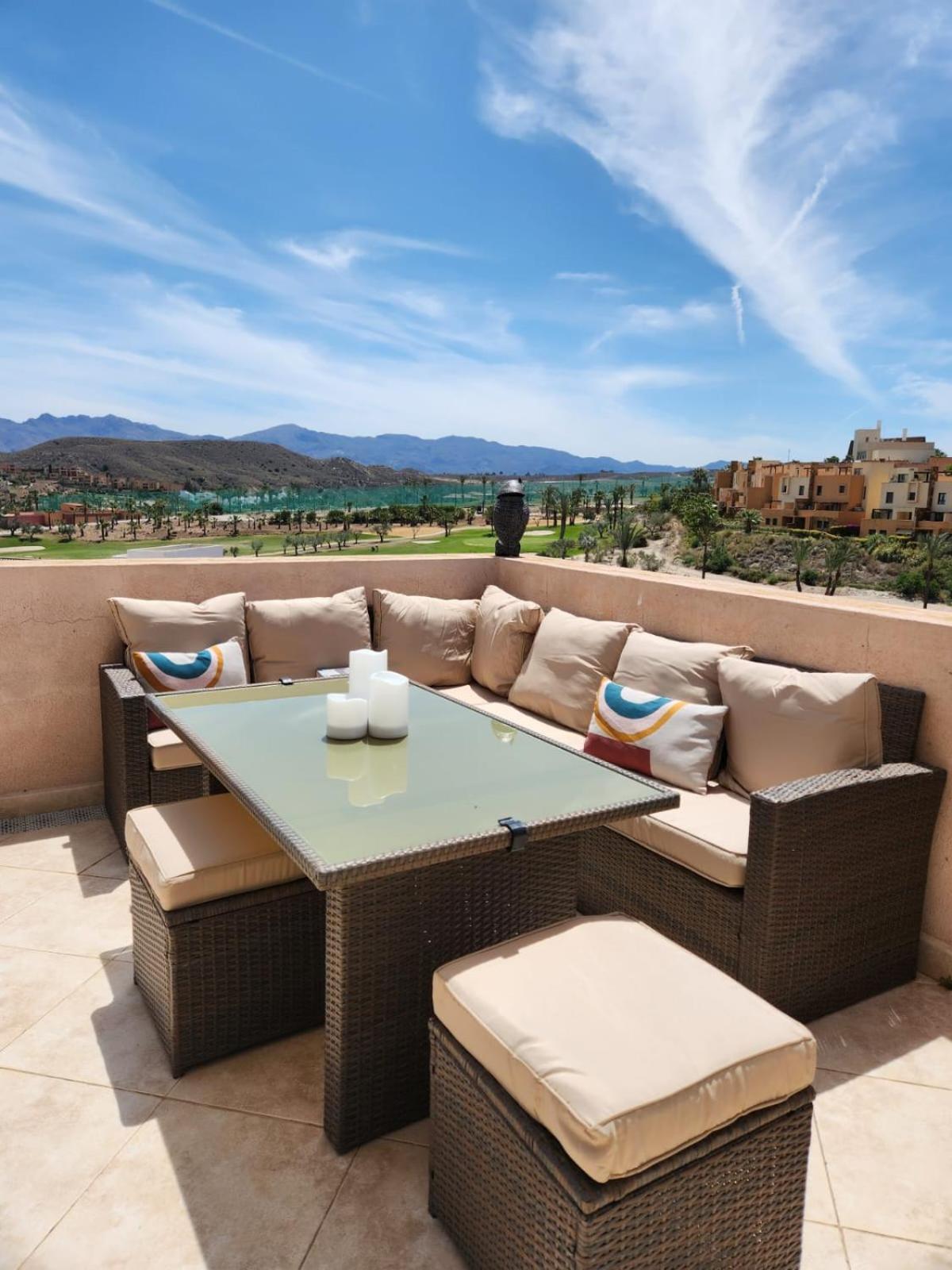 Atico Esquinero Con Preciosas Vistas Al Valle Del Este Golf Con Piscina Comunitaria! Vera Esterno foto