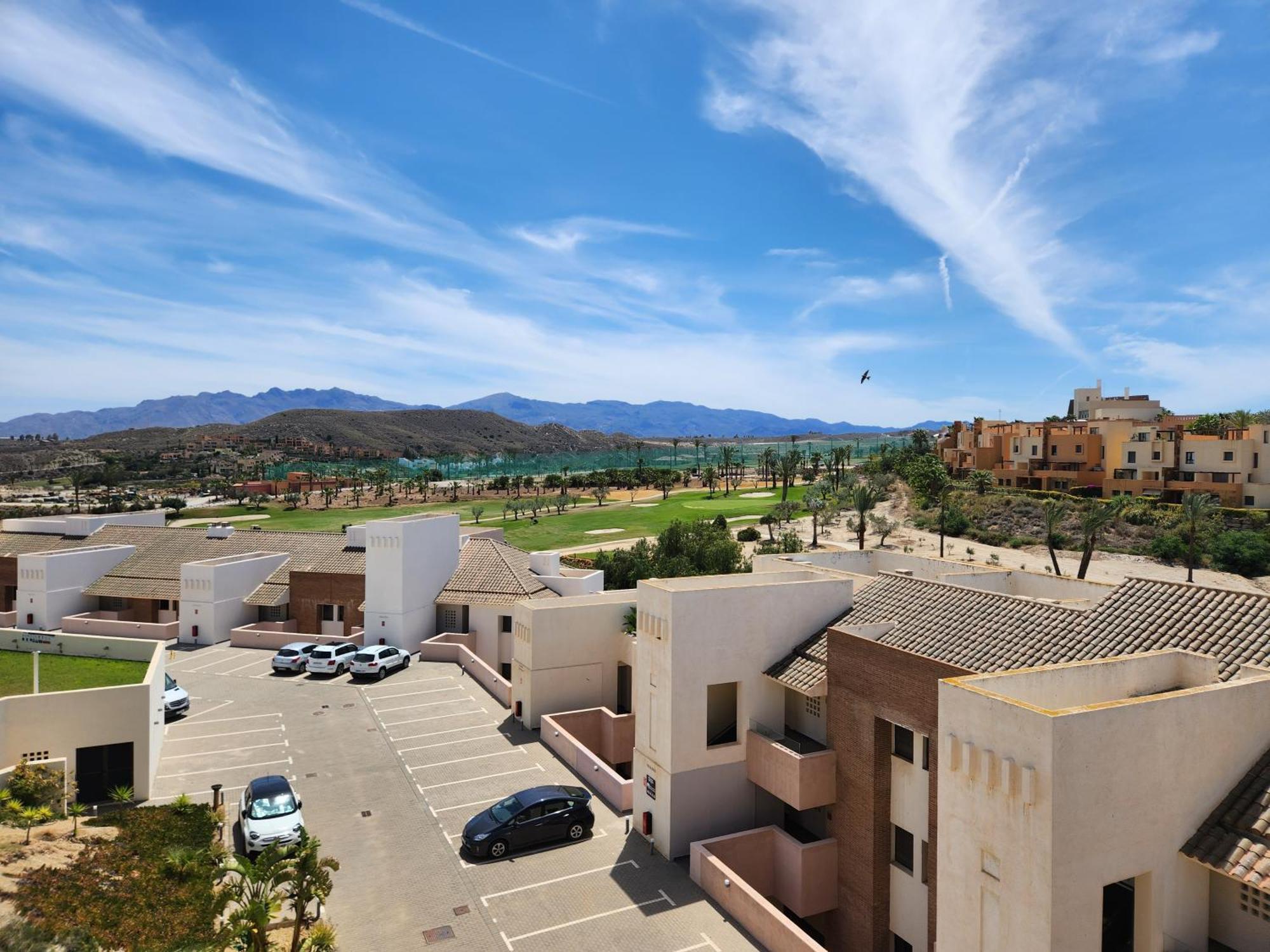 Atico Esquinero Con Preciosas Vistas Al Valle Del Este Golf Con Piscina Comunitaria! Vera Esterno foto